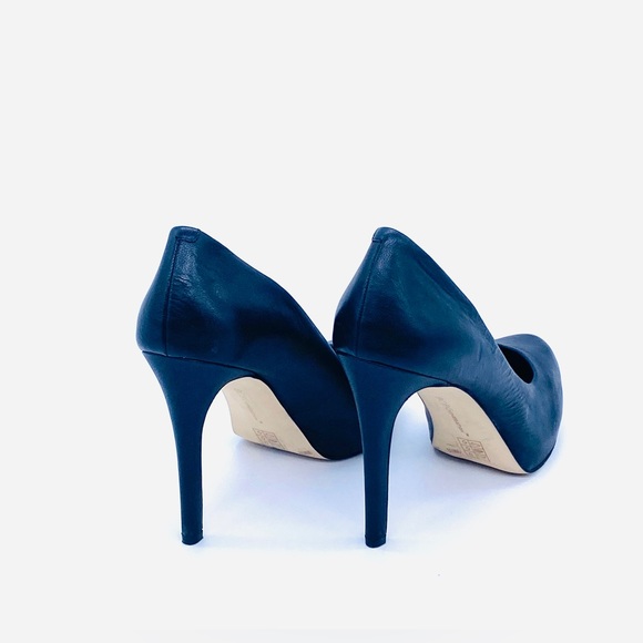 BCBGeneration Black Leather Pumps 4.25” heels brand new size:9 - Picture 5 of 5